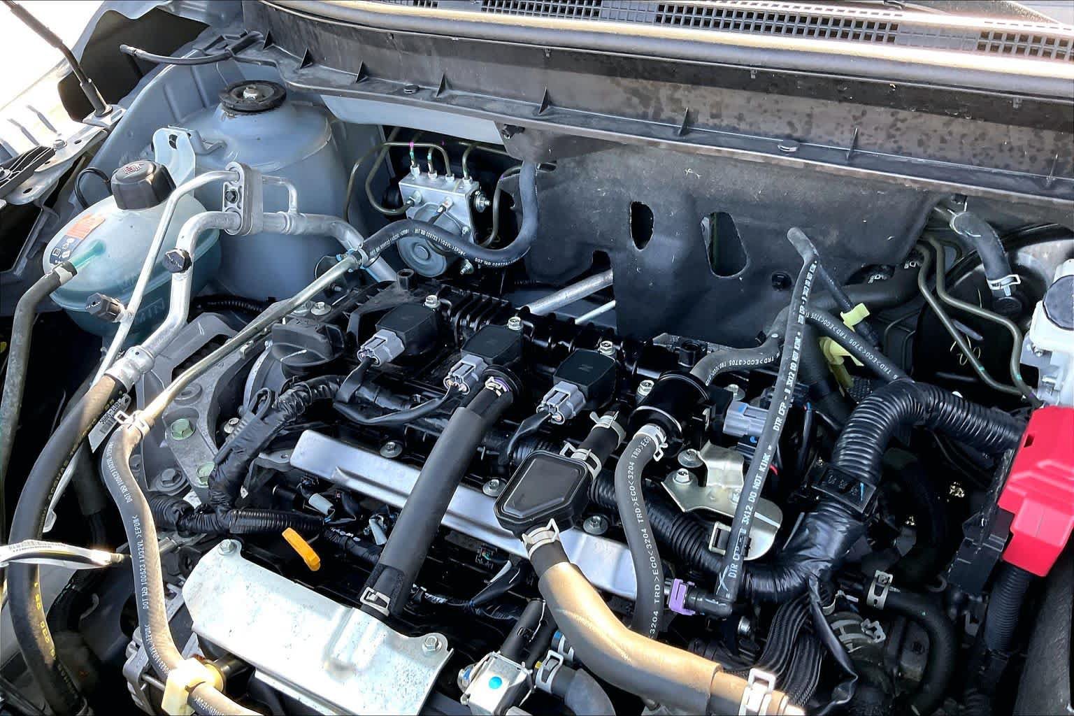 Used 2024 Nissan Kicks SR w/ SR Premium Package FWD image 28