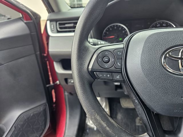 Used 2021 Toyota RAV4 XLE image 24