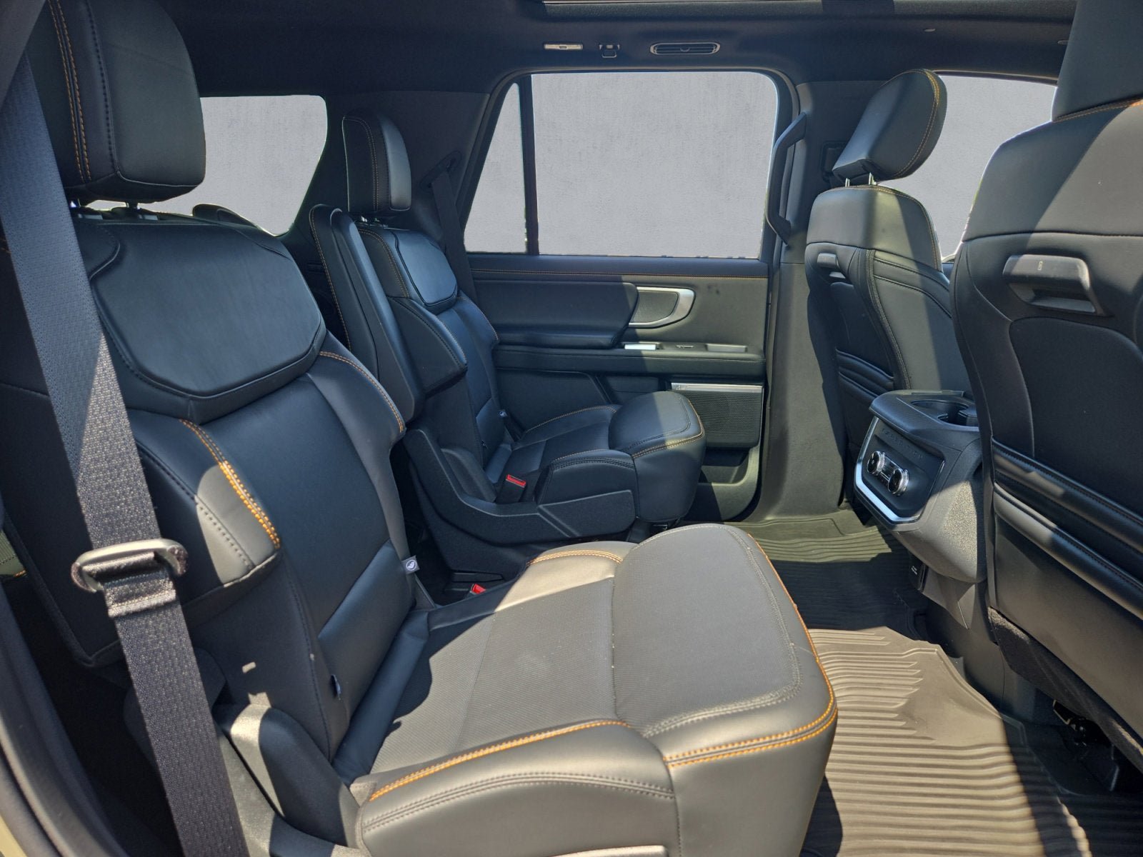 Certified 2025 Ford Expedition Tremor AWD/4WD image 24