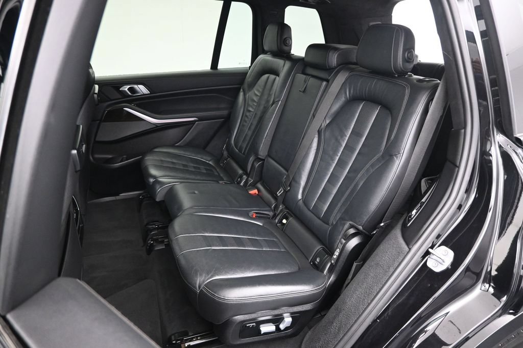 Used 2020 BMW X7 xDrive40i w/ M Sport Package AWD/4WD image 13