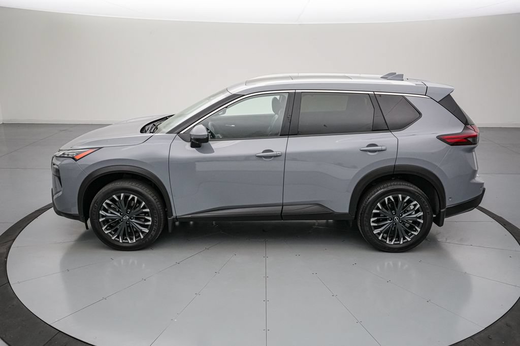 Used 2025 Nissan Rogue SL w/ Tech Package AWD/4WD image 7