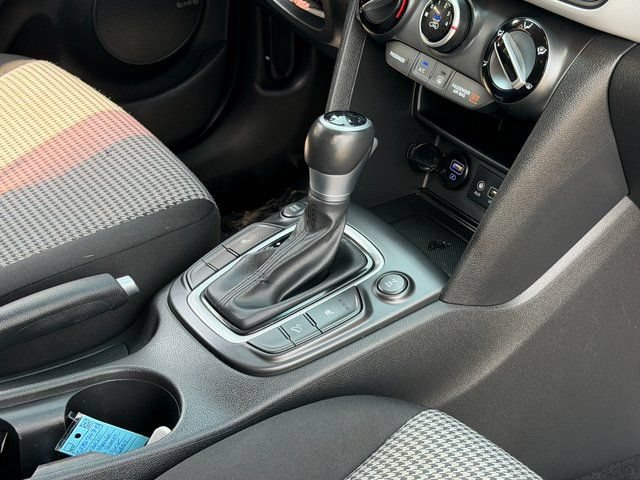Used 2020 Hyundai Kona SEL Plus AWD/4WD image 21
