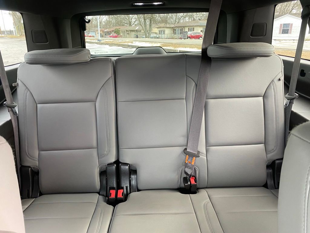 Used 2023 Chevrolet Suburban Z71 AWD/4WD image 31
