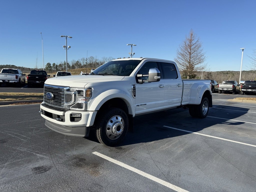 Certified 2022 Ford F450 Platinum w/ FX4 Off-Road Package image 3