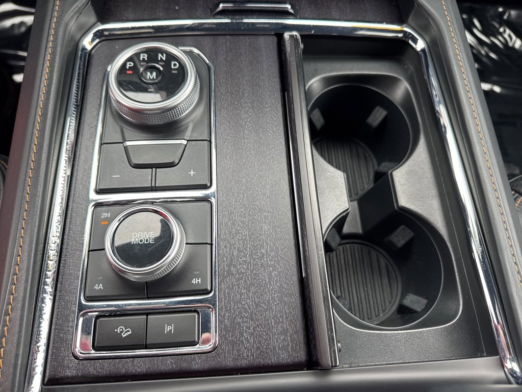 Certified 2023 Ford Expedition Platinum image 19