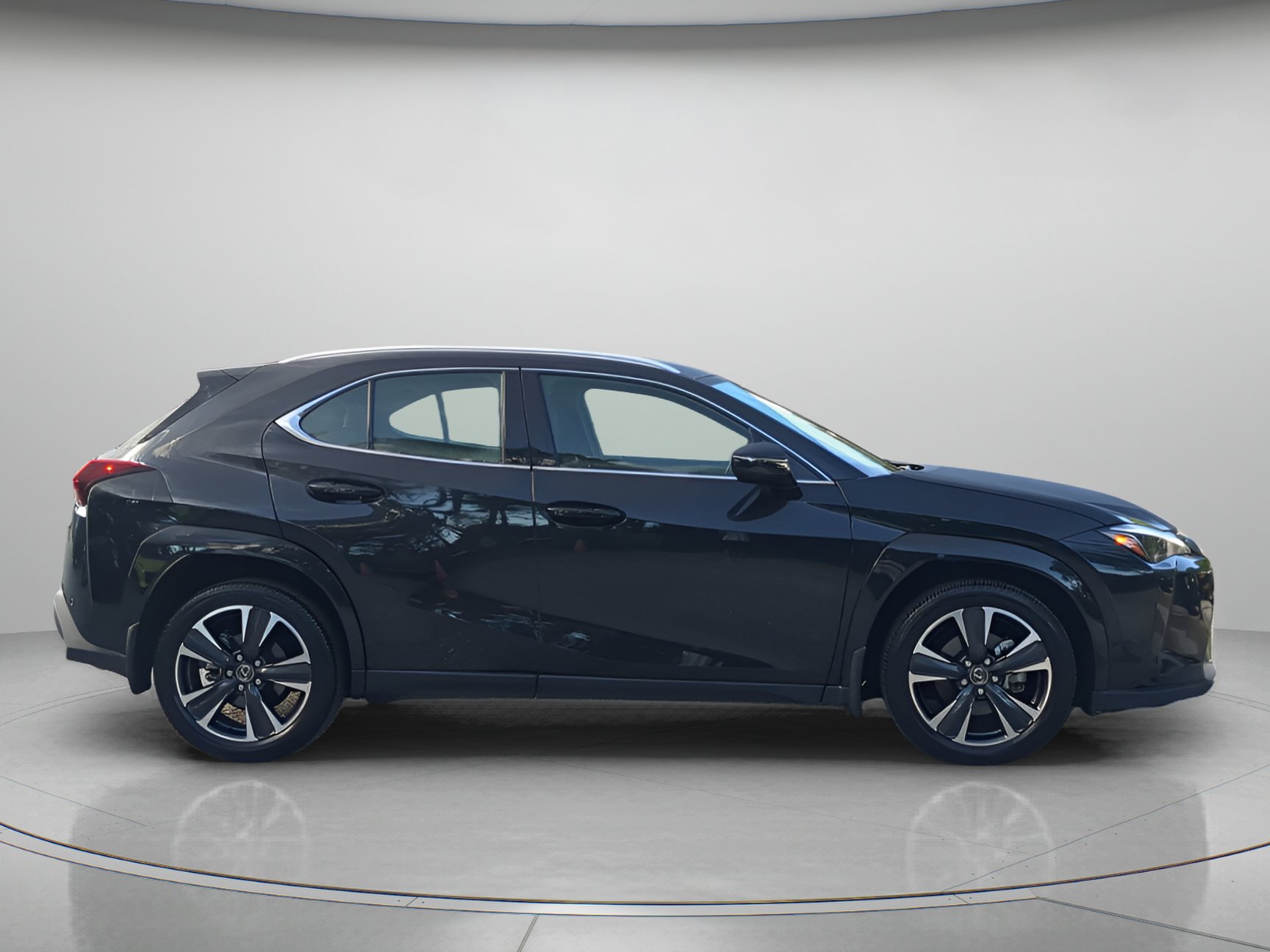 Used 2025 Lexus UX 300h FWD w/ Cold Area Package image 39