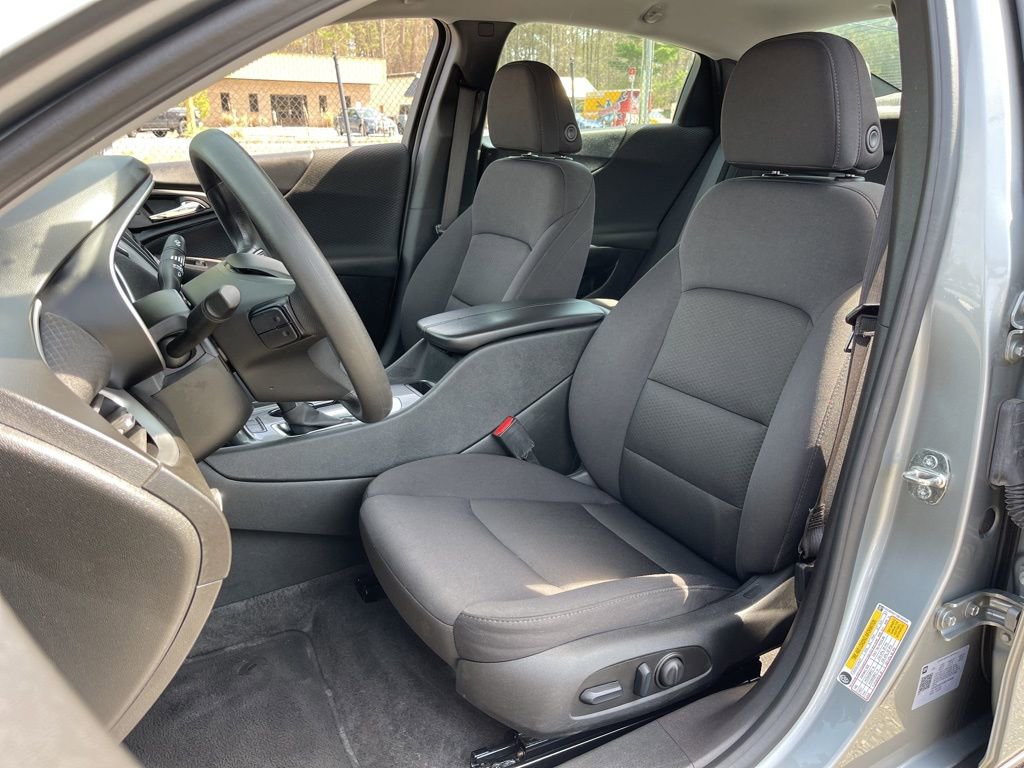 Used 2024 Chevrolet Malibu LT image 18