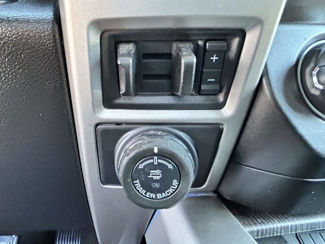 Certified 2020 Ford F250 Lariat w/ Lariat Ultimate Package AWD/4WD image 28