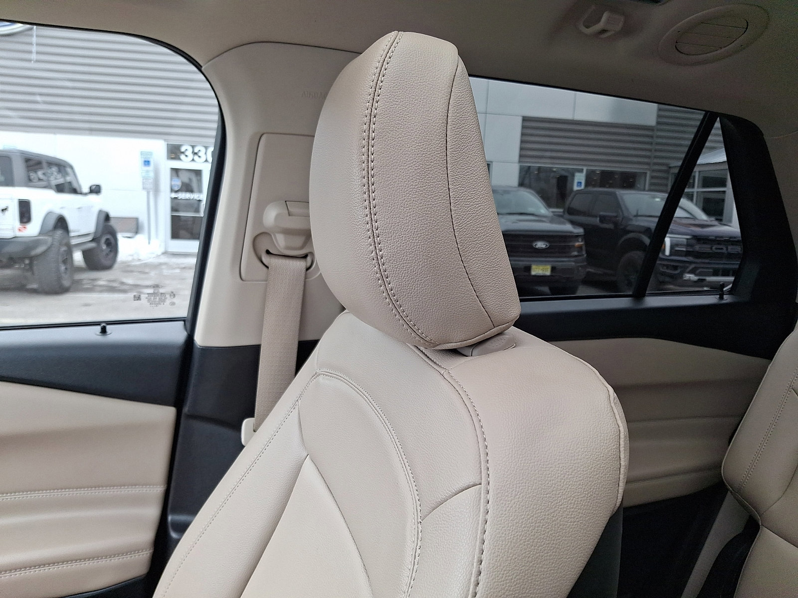 Certified 2020 Ford Explorer XLT w/ Equipment Group 202A image 17