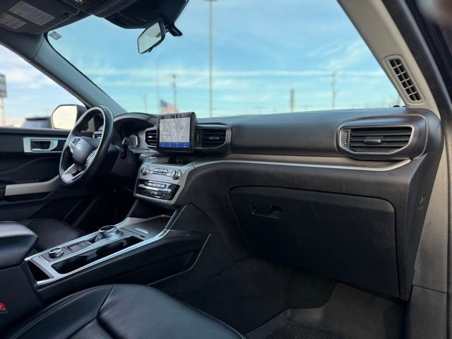 Certified 2023 Ford Explorer XLT w/ Equipment Group 202A image 17