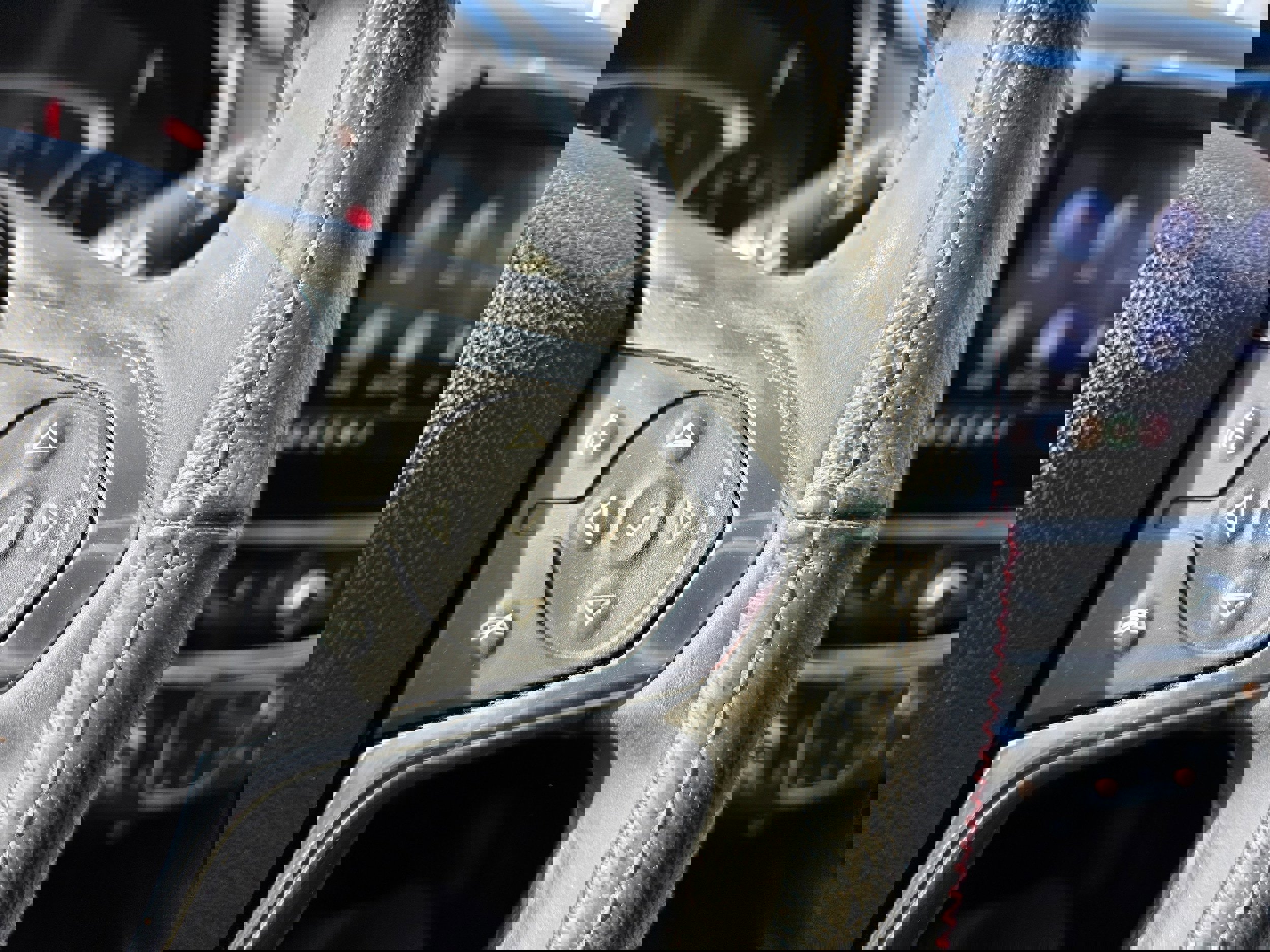 Used 2020 Chevrolet Traverse LT image 15