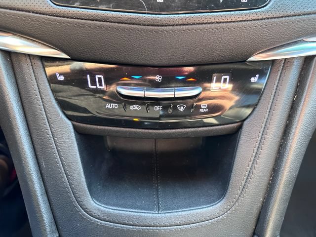 Used 2021 Cadillac XT5 Luxury w/ LPO, Floor Liner Package FWD image 16