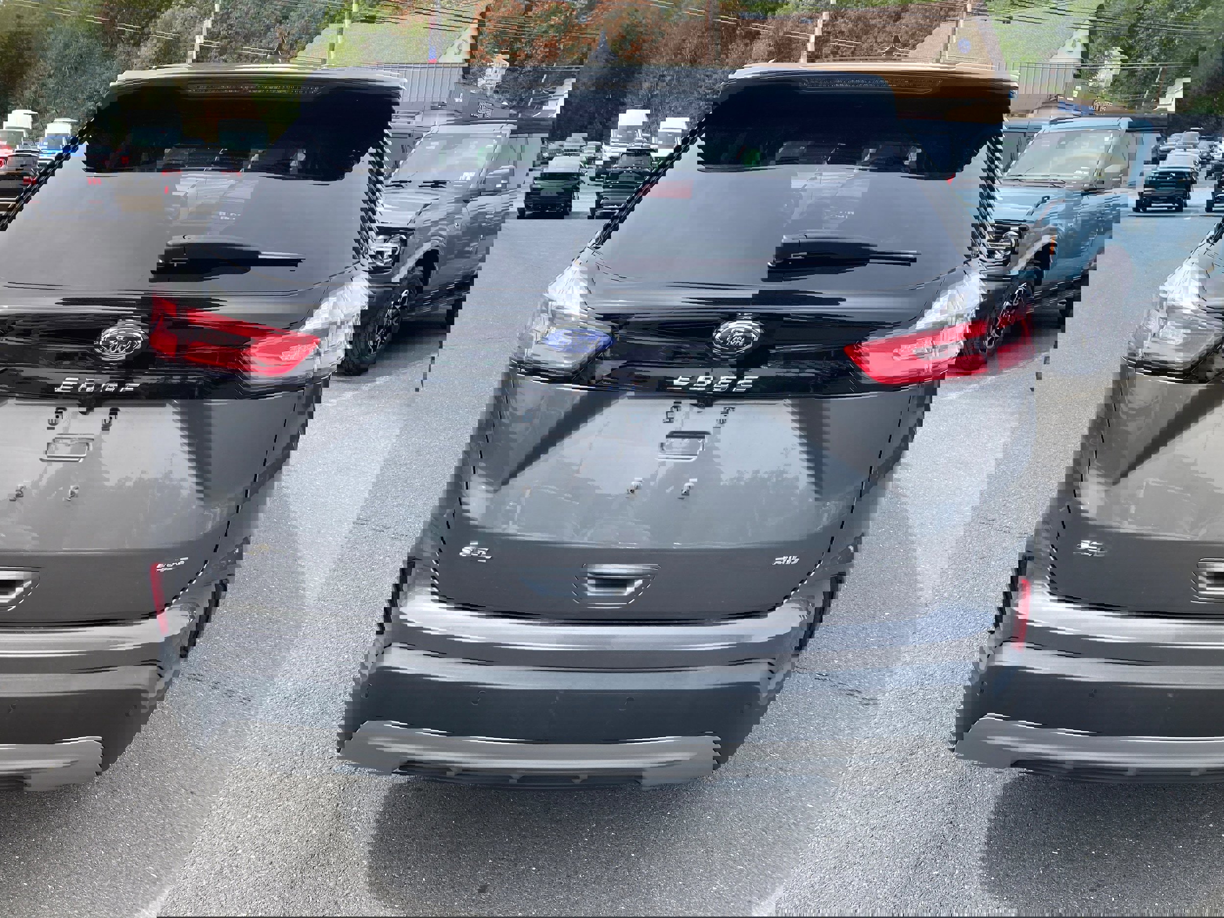 Certified 2023 Ford Edge SEL w/ Convenience Package image 4