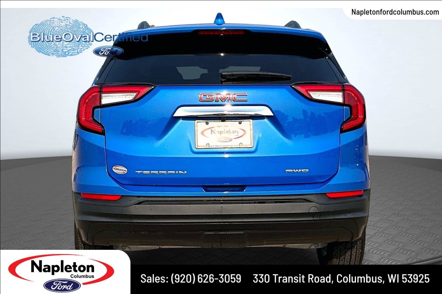 Used 2024 GMC Terrain SLE w/ Driver Convenience Package AWD/4WD image 4