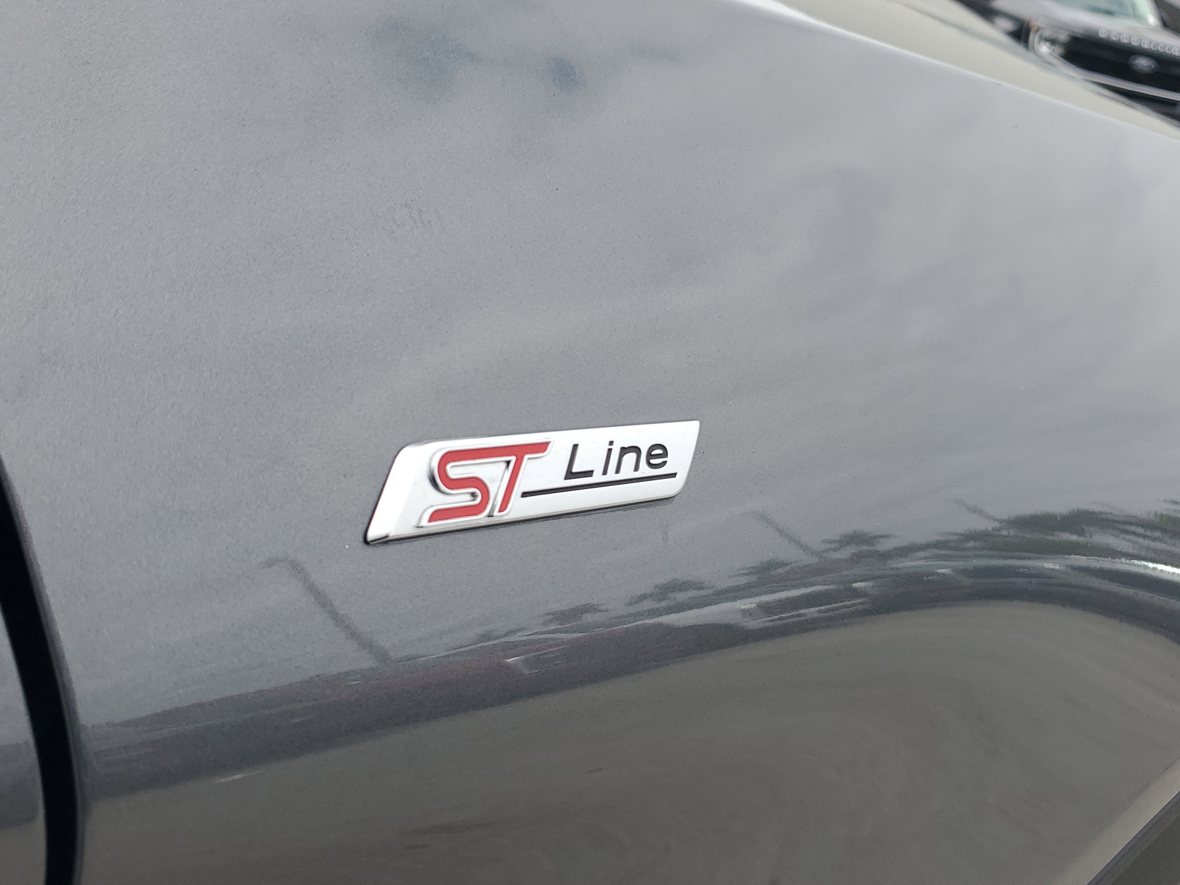 Certified 2023 Ford Explorer ST-Line w/ Class IV Trailer Tow Package image 32