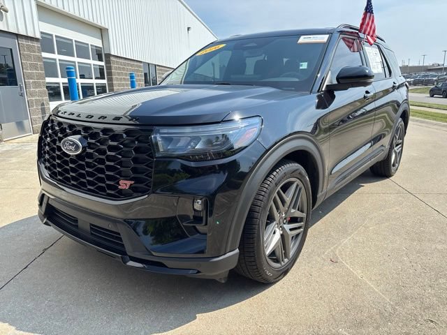 Certified 2026 Ford Explorer ST w/ Sun And Sound Package AWD/4WD image 5