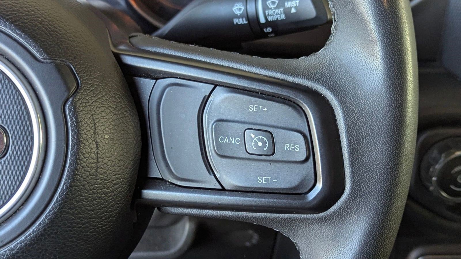 Used 2023 Jeep Gladiator Sport image 25