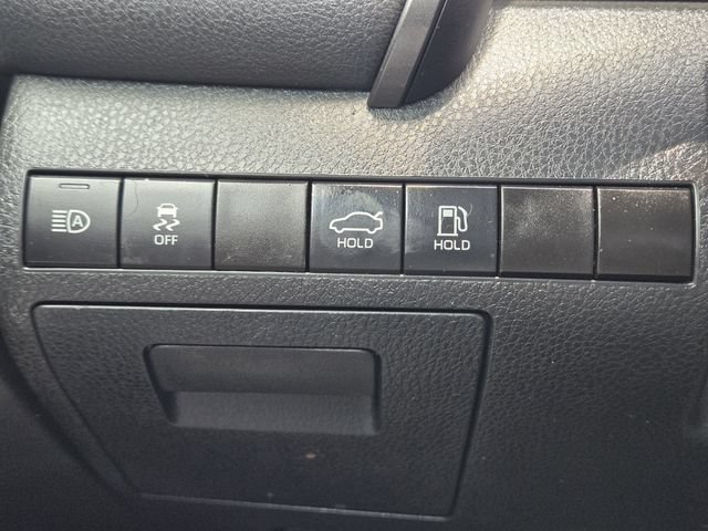 Used 2021 Toyota Camry LE FWD image 20