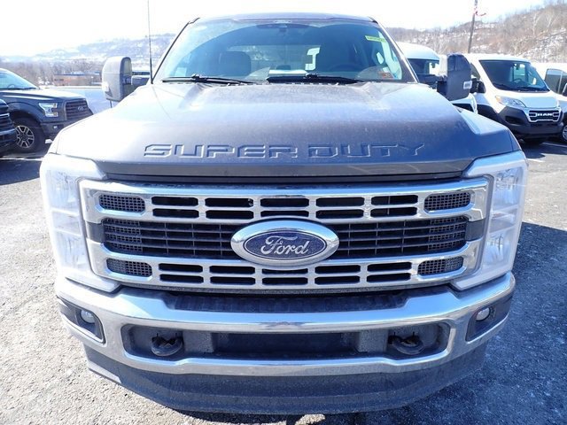 Certified 2025 Ford F250 XLT image 8