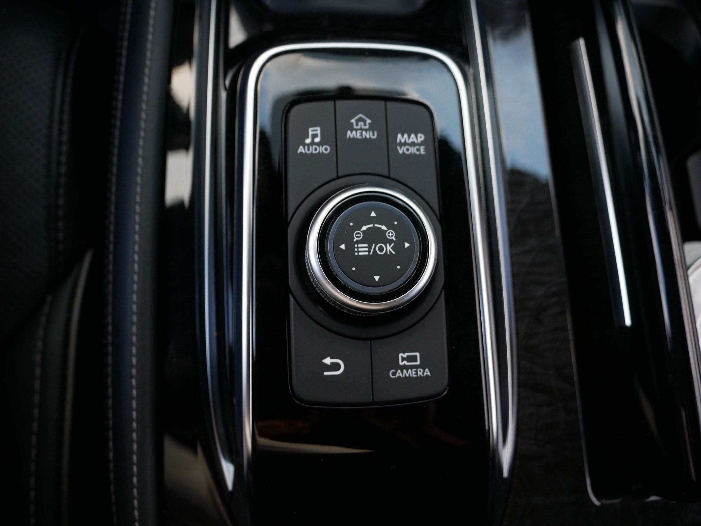 Used 2023 INFINITI QX80 Luxe AWD/4WD image 30