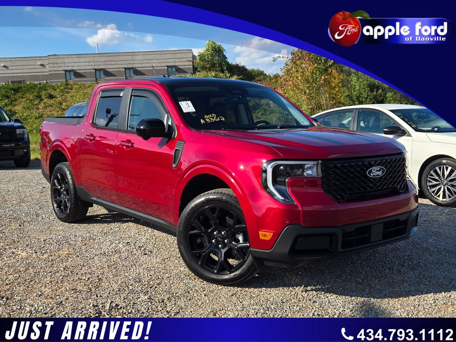 Certified 2025 Ford Maverick Lariat w/ Black Appearance Package AWD/4WD image 1