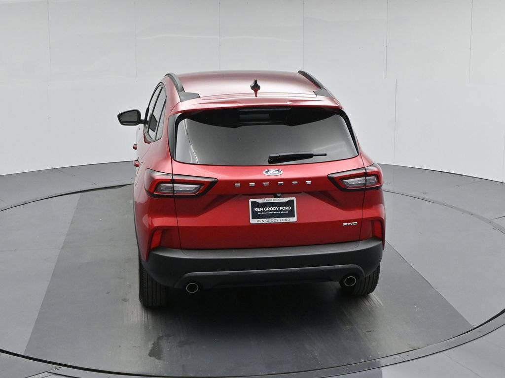 Certified 2025 Ford Escape ST-Line Select image 13