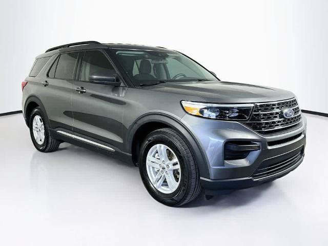Certified 2024 Ford Explorer XLT RWD image 24