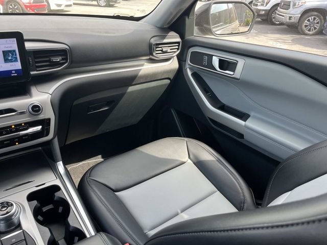 Certified 2024 Ford Explorer XLT w/ Equipment Group 202A AWD/4WD image 21