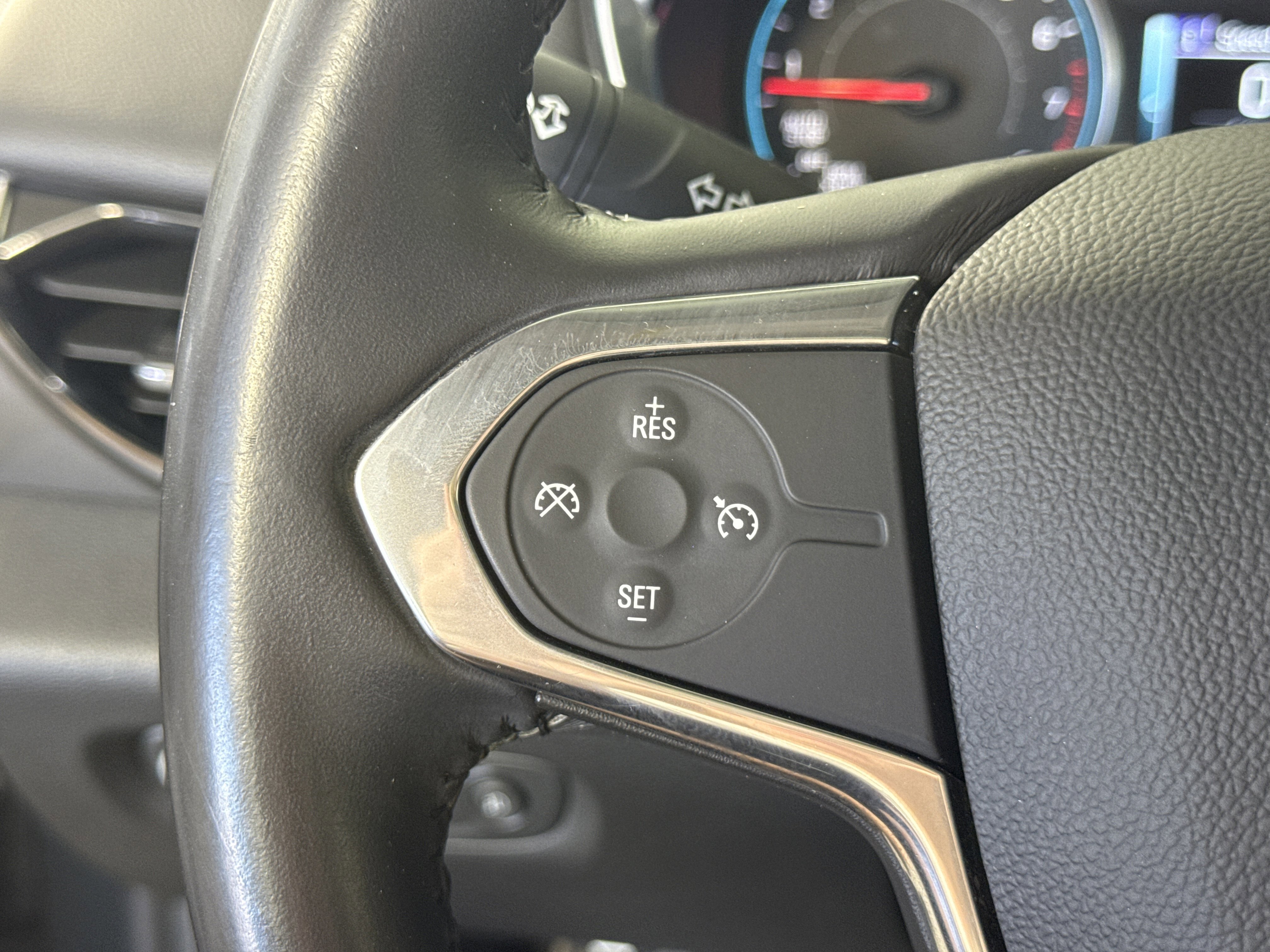 Used 2018 Chevrolet Traverse LT image 26