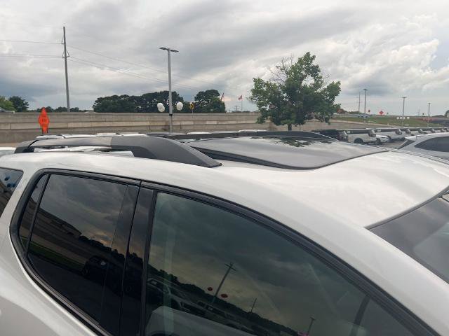 Used 2021 GMC Acadia AT4 w/ Trailering Package AWD/4WD image 4