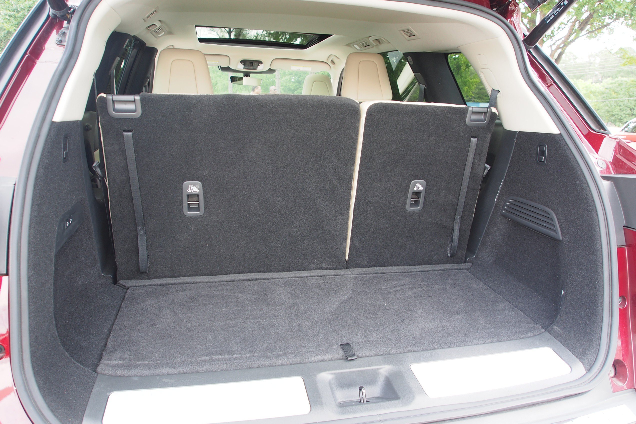 Used 2023 INFINITI QX60 Sensory w/ Cargo Package AWD/4WD image 19