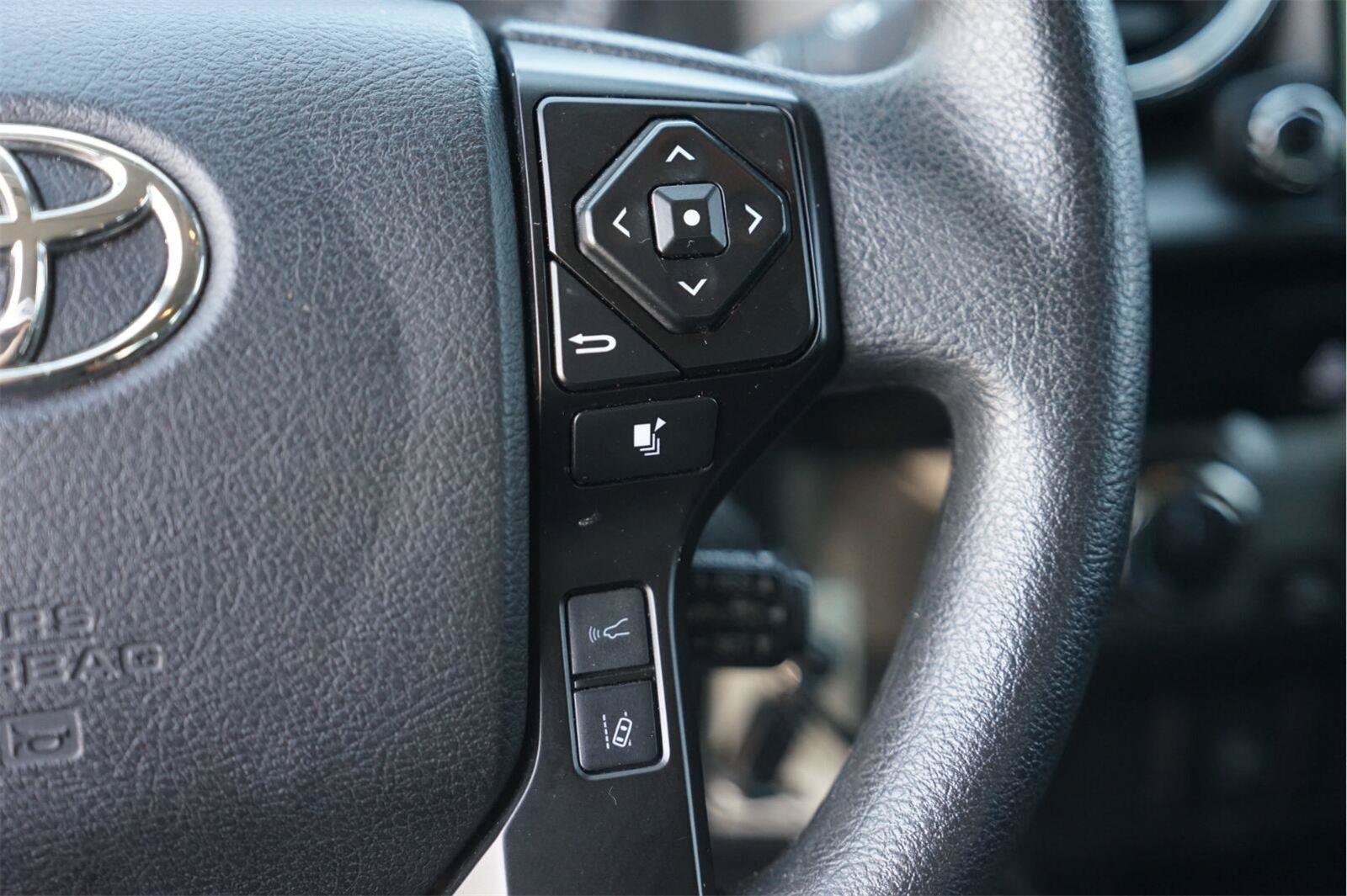 Used 2022 Toyota Tacoma SR AWD/4WD image 23