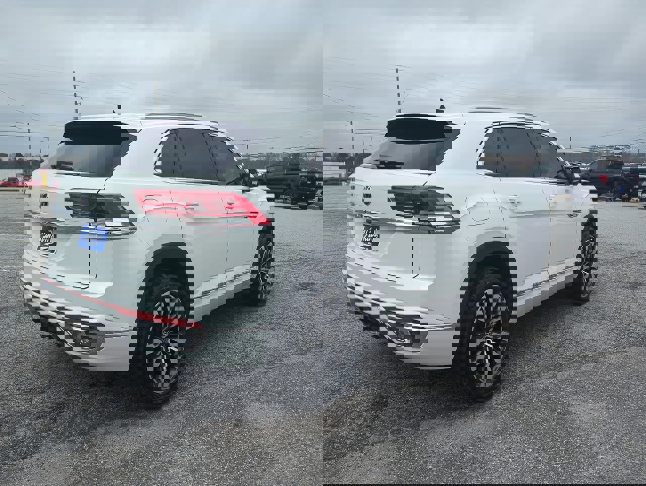 Used 2020 Volkswagen Atlas Cross Sport SEL R-Line image 4