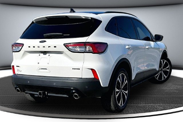 Certified 2022 Ford Escape SEL w/ SEL Stealth AWD Package image 6