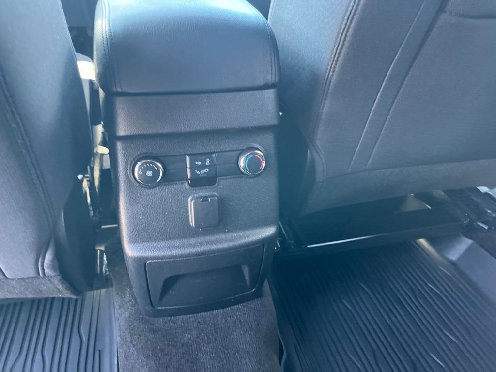 Certified 2018 Ford Explorer XLT FWD image 12