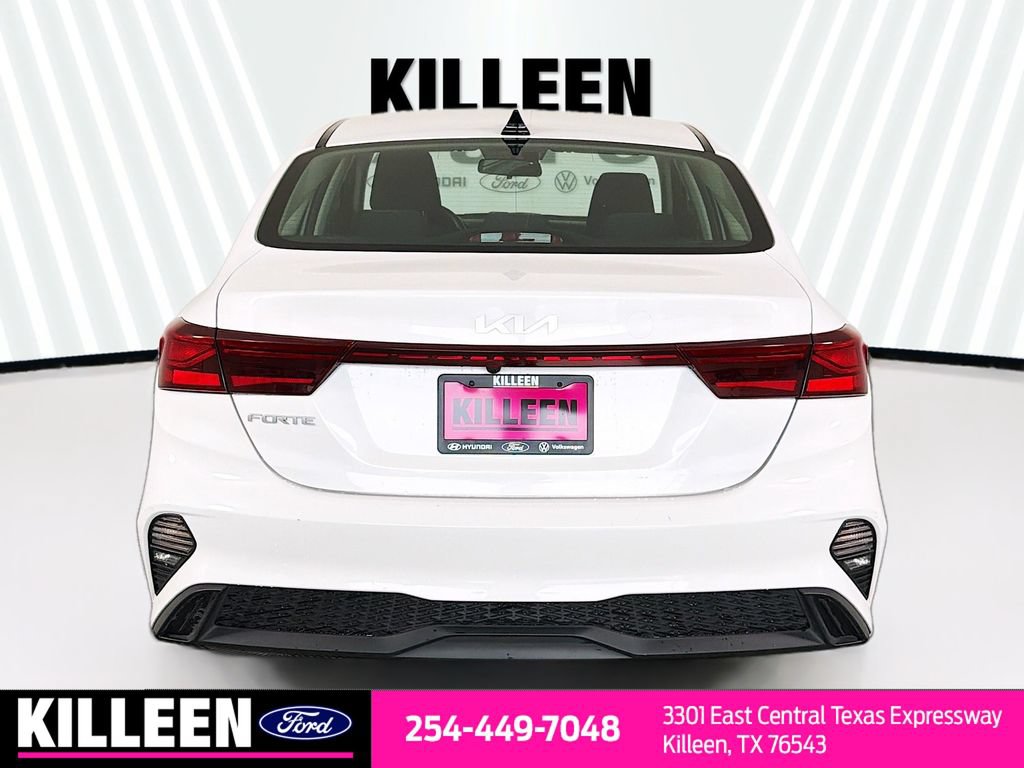 Used 2024 Kia Forte LXS FWD image 8