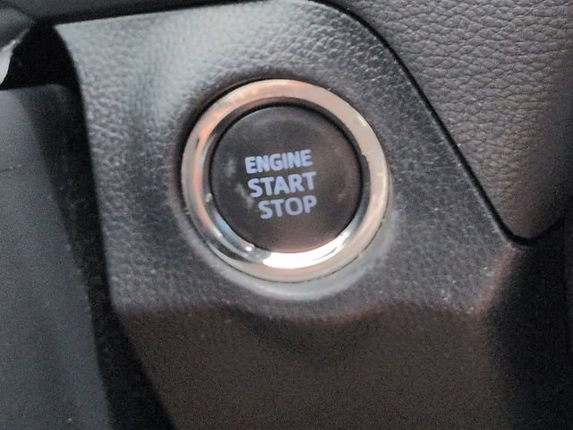 Used 2019 Toyota RAV4 XLE Premium w/ Cold Weather Package FWD image 28