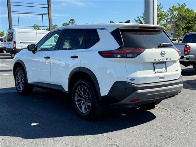 Used 2022 Nissan Rogue S AWD/4WD image 6