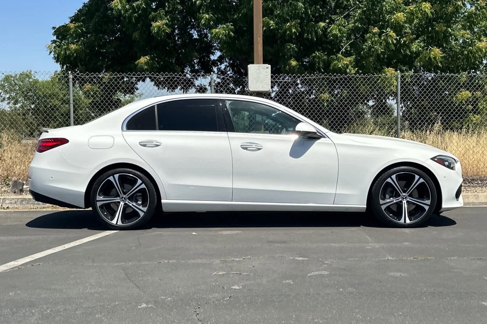 Used 2024 Mercedes-Benz C 300 Sedan image 8