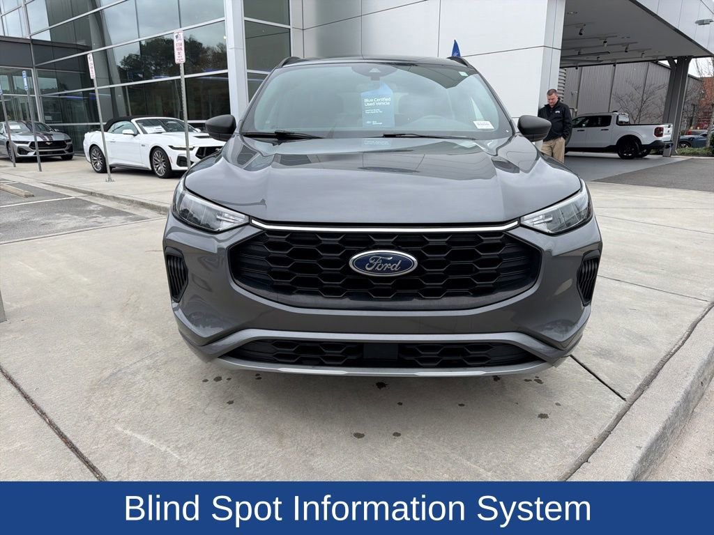 Certified 2024 Ford Escape ST-Line w/ Equipment Group 301A image 3