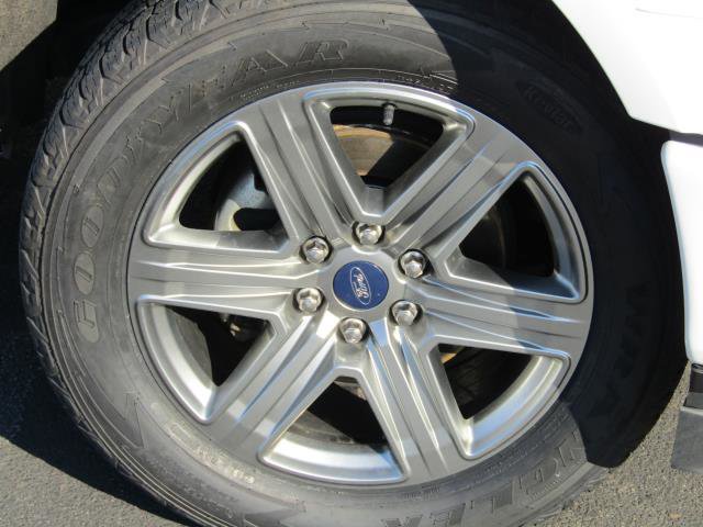 Certified 2018 Ford F150 XLT w/ Equipment Group 302A Luxury image 6