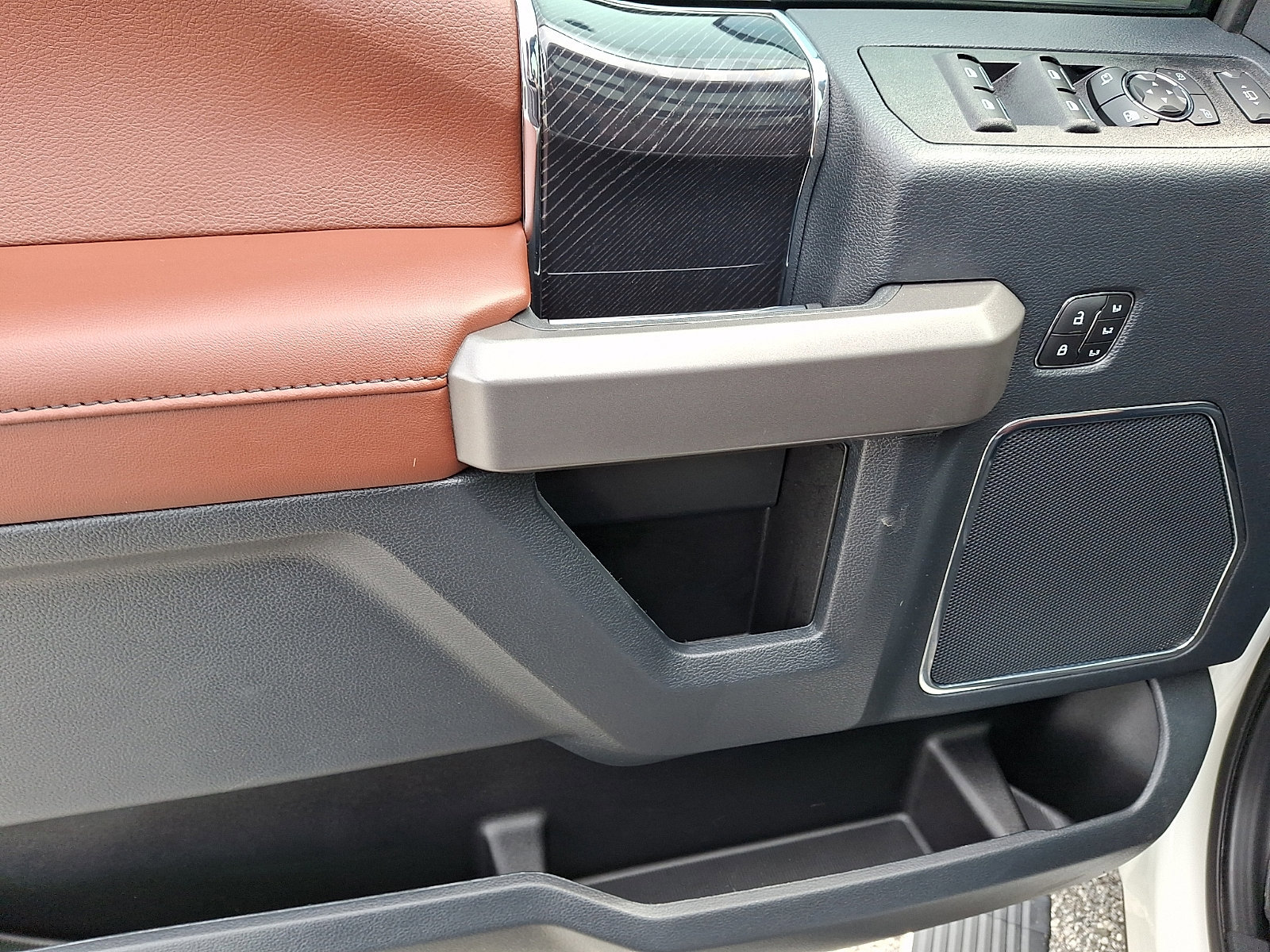 Certified 2022 Ford F250 Platinum image 15