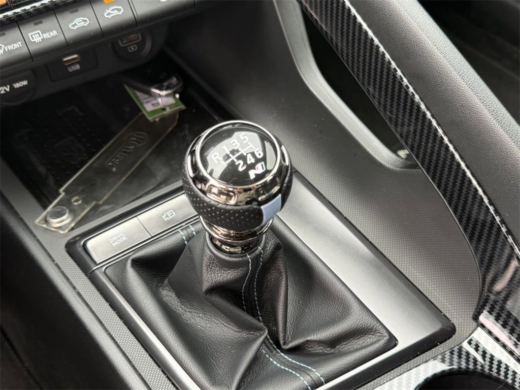 Used 2022 Hyundai Elantra N image 22