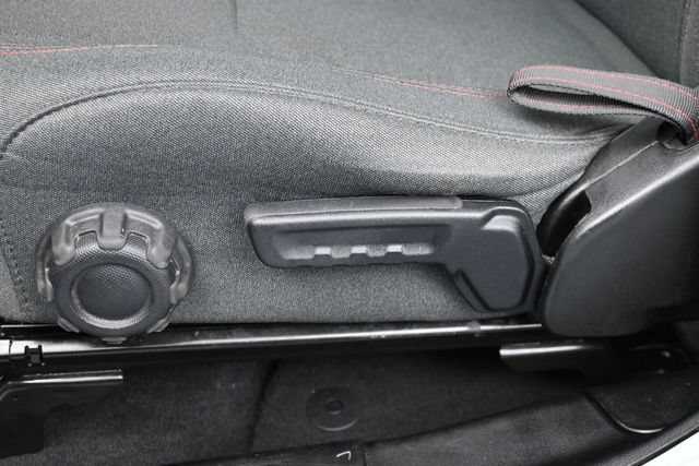Used 2024 Jeep Wrangler Unlimited Rubicon AWD/4WD image 13