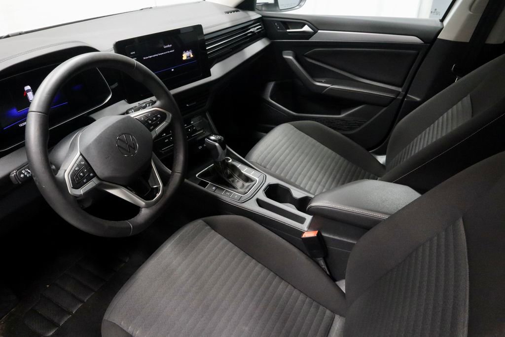 Used 2025 Volkswagen Jetta S FWD image 22