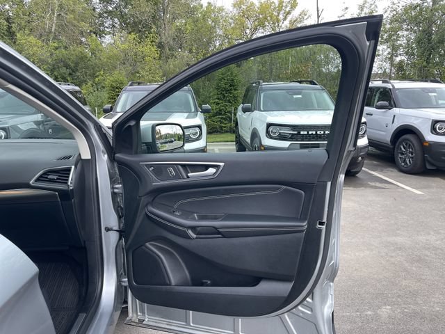 Certified 2024 Ford Edge Titanium w/ Equipment Group 301A AWD/4WD image 14
