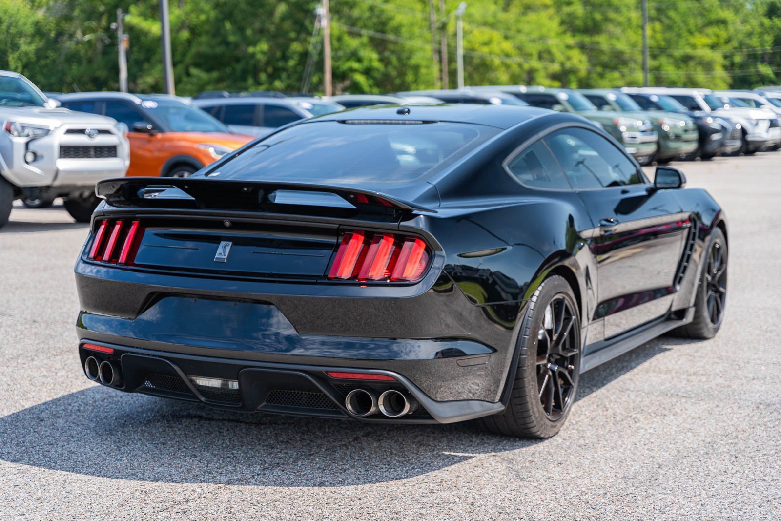 Certified 2020 Ford Mustang Shelby GT350 w/ Technology Package image 5