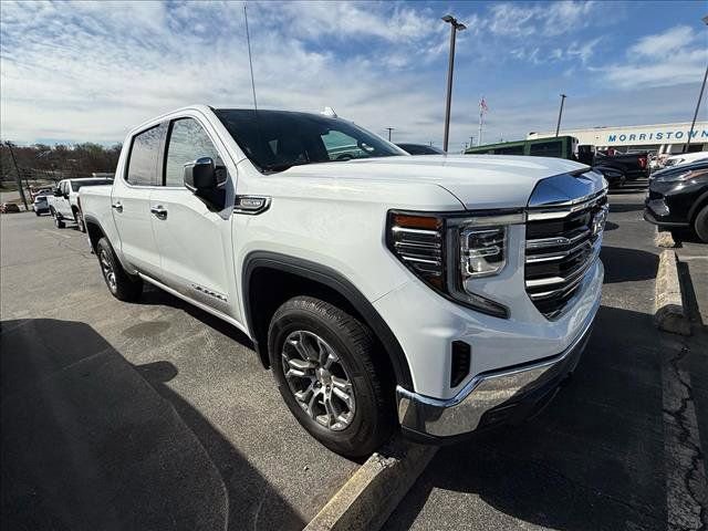 Used 2025 GMC Sierra 1500 SLT image 4