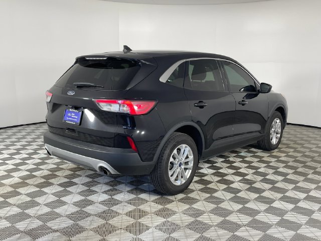 Certified 2022 Ford Escape SE AWD/4WD image 17