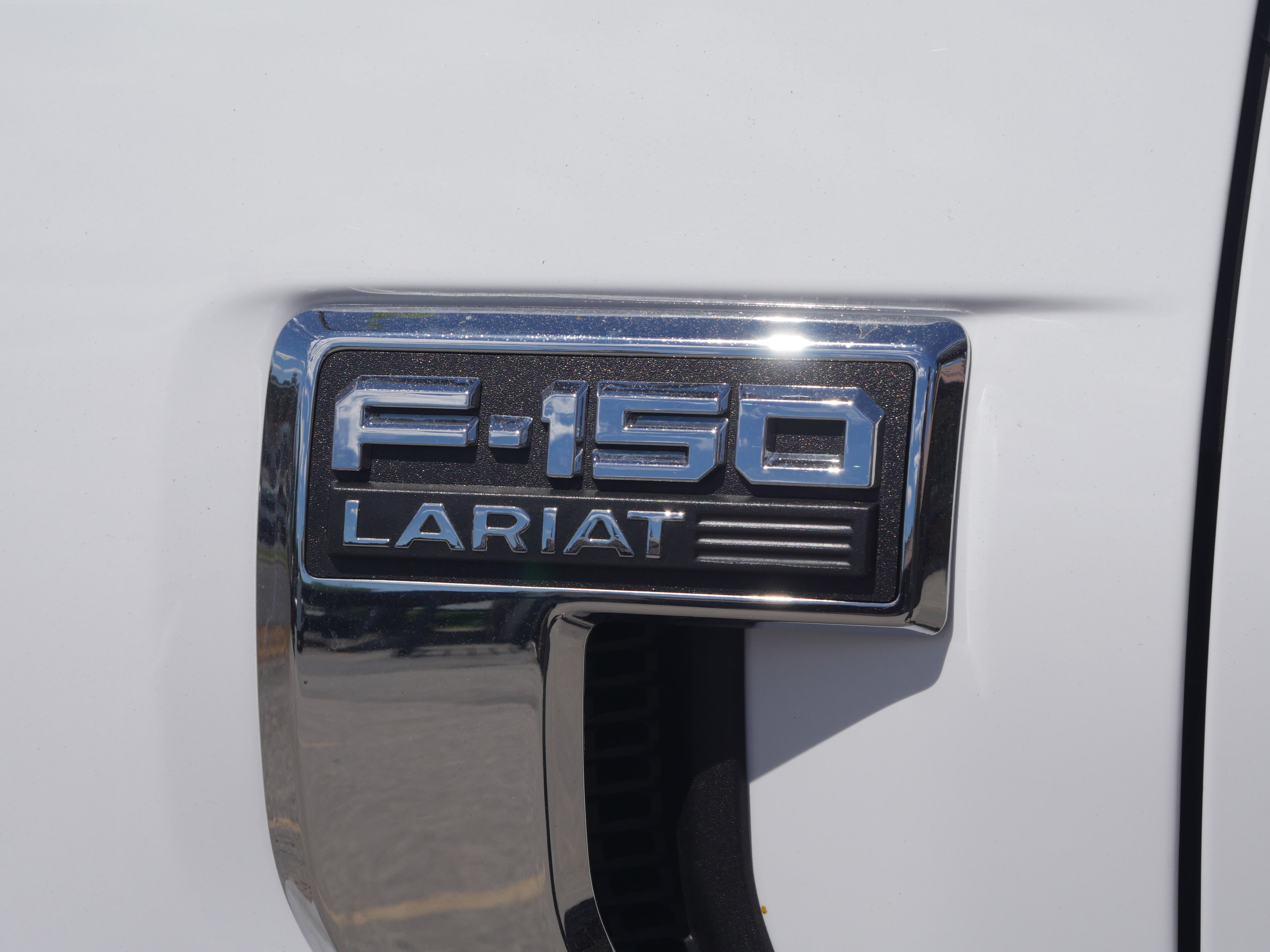 Certified 2023 Ford F150 Lariat w/ FX4 Off-Road Package AWD/4WD image 19
